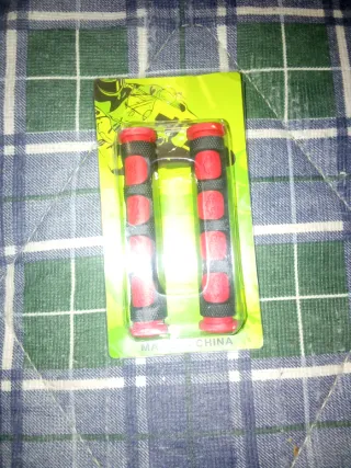 2 Empuñaduras Moto/Bici Rojas y Negras