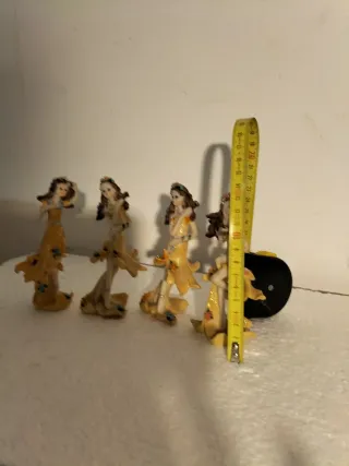 4 statuette vintage