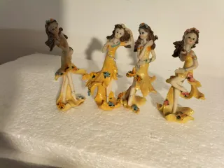 4 statuette vintage