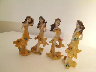 4 statuette vintage