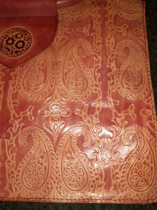 Borsa etnica vintage in pelle color cuoio