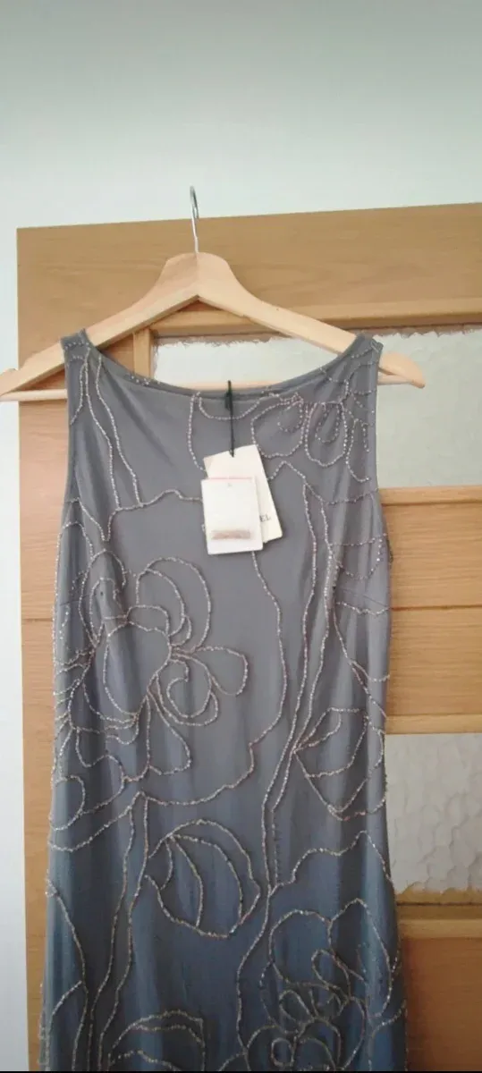Vestido Ankorel gris talla M con etiqueta