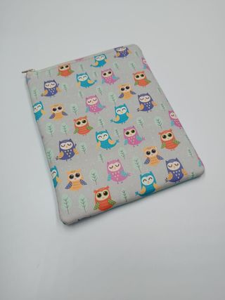Funda para libro o Ebook estampado de Buhos