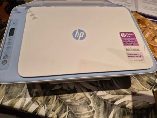 Impresora HP 2800 Blanca y Azul