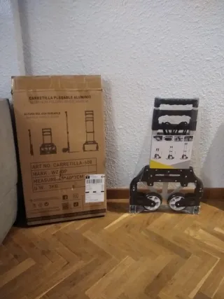 Carretilla de transporte plegable y ligera