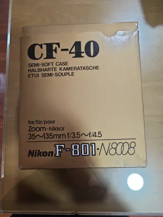 Funda original de Nikon para las cámaras F-801