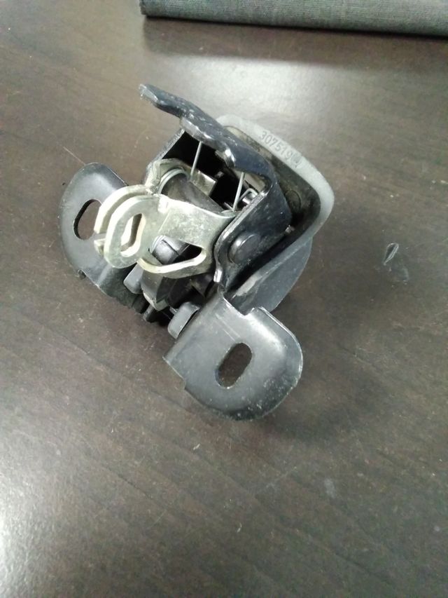 Cierre Maletero Portón Renault Kangoo