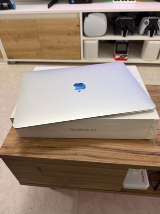 MacBook Air M1 8/512GB Plata