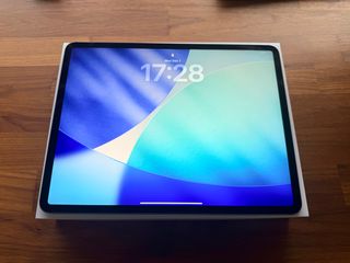 iPad Pro 12.9 256GB (4a Gen) Wifi + 5G