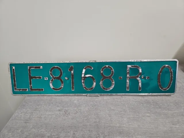 Targa spagnola antica LE-8168-R0