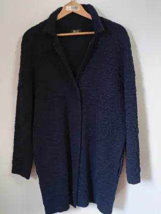 Abrigo fino azul oscuro marca Liu Jo talla 42