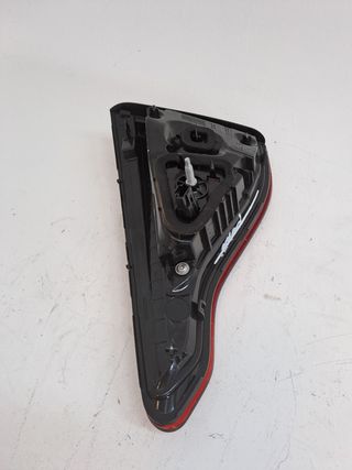 PILOTO TRASERO IZQUIERDO INTERIOR RENAULT CLIO V (2)