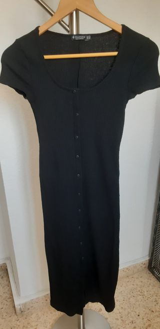 Vestido de corte midi. Stradivarius. Nuevo sin est