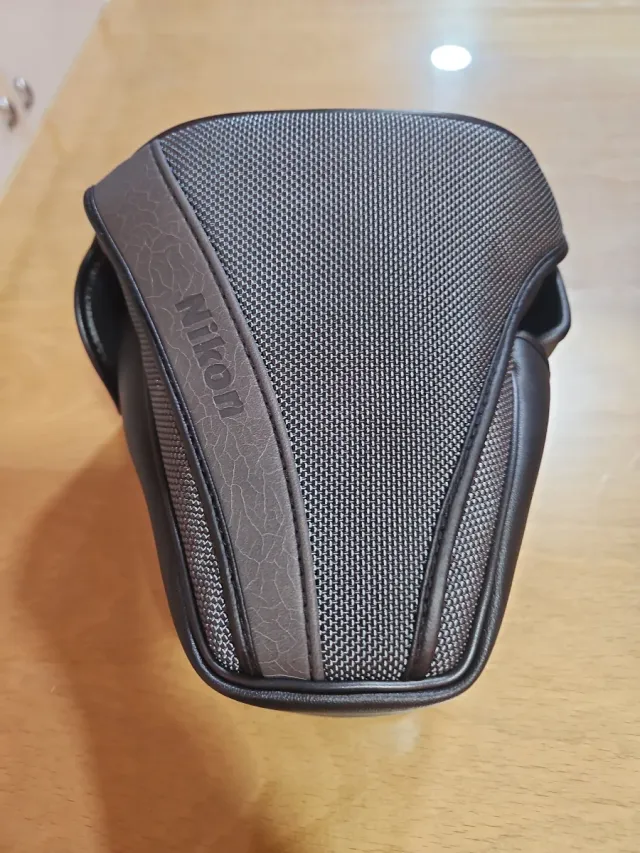 Funda Nikon F-50 Original