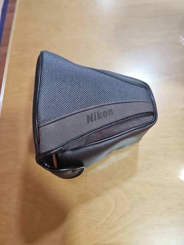 Funda Nikon F-50 Original