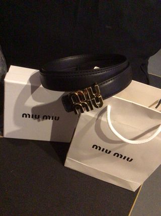 Cinturón Miu Miu Negro y Dorado
