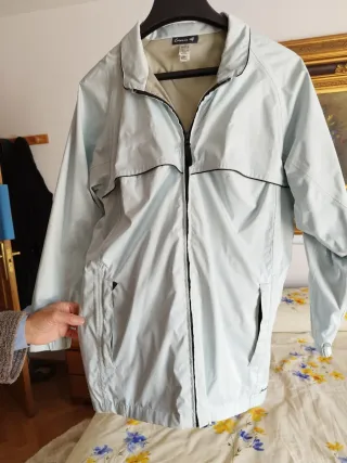 Cazadora azul ligera