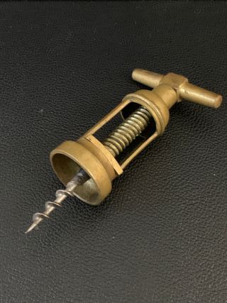 Vintage cavatappi a campana in ottone anni '50