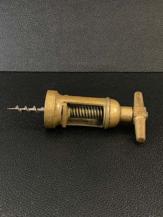 Vintage cavatappi a campana in ottone anni '50