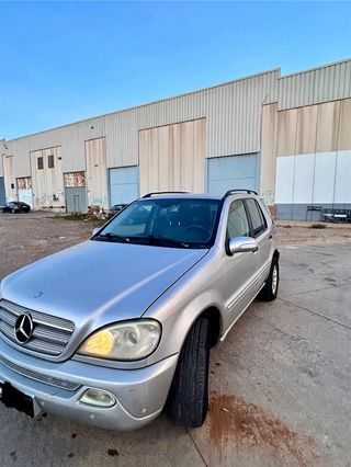 Mercedes-Benz ML 270