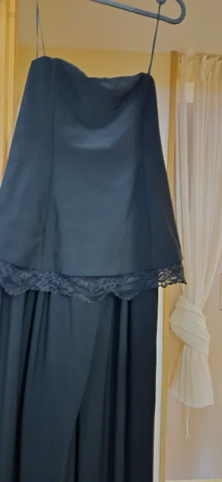 Mono de fiesta muy elegante