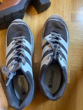 Lote de zapatos marrones y blancos talla 38