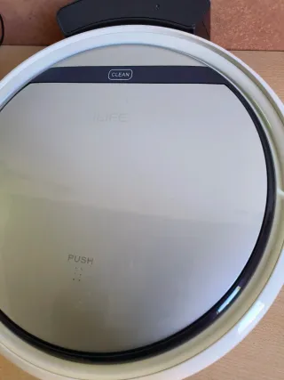 Aspirador iLife V5 con base de carga