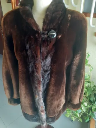 Chaquetón moutón con tira de visón marrón talla ún