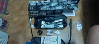 Dremel 3000  completo con  55 accesorios