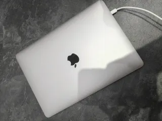 MacBook Pro 16 512GB Gris Espacial