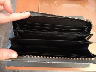 Cartera patchwork gris y plateada