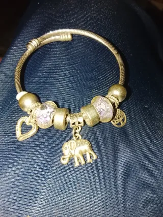 Pulsera Pandora Plata y Morado