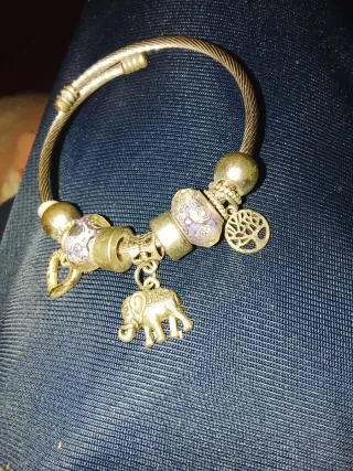 Pulsera Pandora Plata y Morado