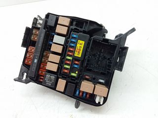 CAJA RELES / FUSIBLES KIA CEED (5)