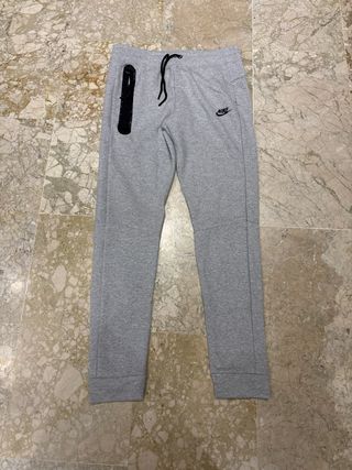 Conjunto Nike Tech Gris