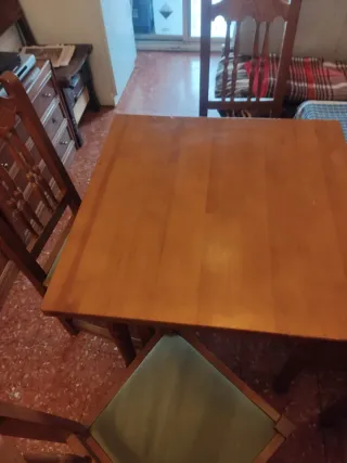 Juego de mesa de madera
