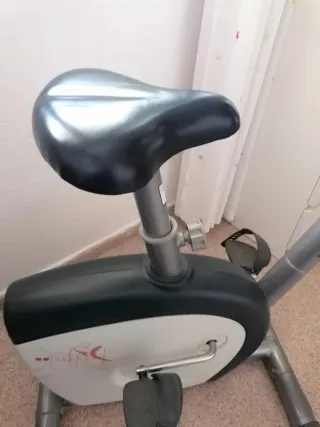 Bicicleta Estática Digital Domyos VT150