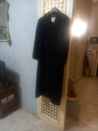 Cappotto donna nero  allacciatura con bottoni