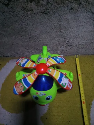 Aviãozinho de Brinquedo Verde