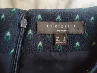 Vestido de Cortefiel ,tela tipo crepe y talla M.