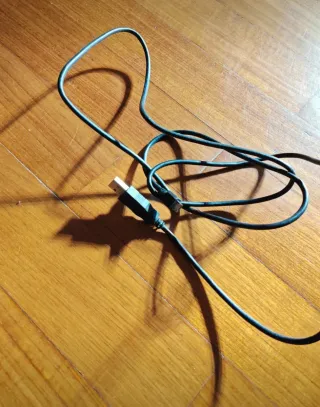 PS4 500GB + FIFA 20 + 2 Controller