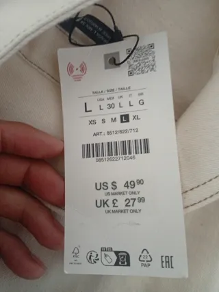 Camisa Zara entallada beige