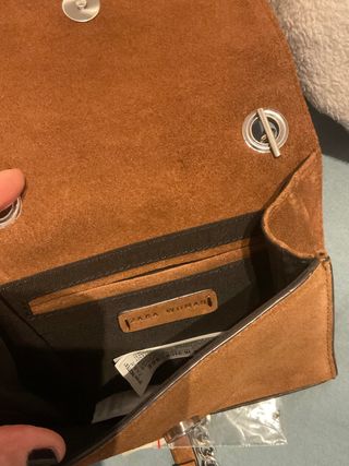 Bolso Zara marrón con cadena