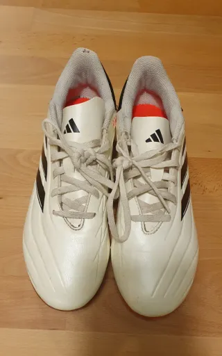 Zapatillas Adidas Fútbol Niño talla 40 Blancas