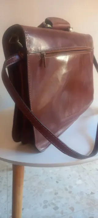 Maletín de piel hombre marrón