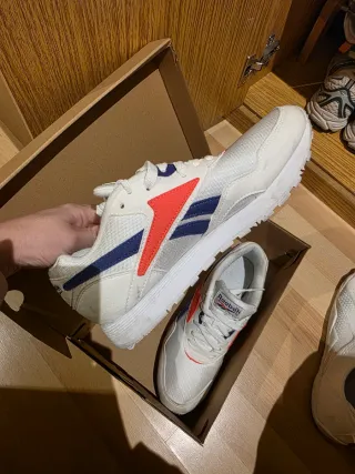 Zapatillas Reebok Classic Blancas y Rojas