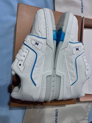 Zapatillas Louis Vuitton Talla 39 con sus papeles