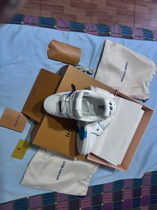 Zapatillas Louis Vuitton Talla 39 con sus papeles