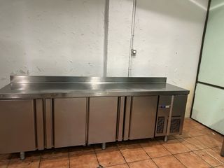 Bajo mostrador INFRICO 4 puertas
