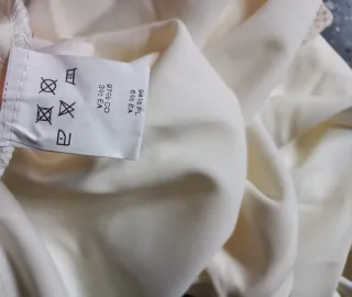 Vestito bianco con cintura